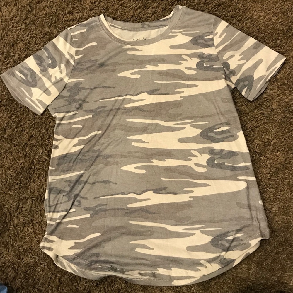 CAMO tee